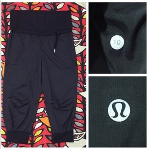 Lululemon Devi Crop - Black